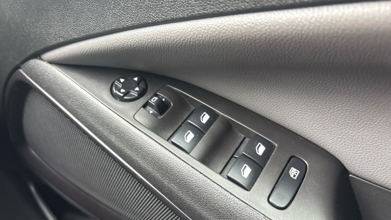 Vauxhall Crossland X 1.2T ecoTec [110] Elite 5dr [6 Speed] [S/S] Petrol Hatchback